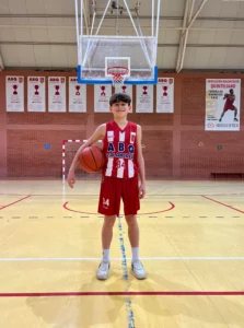 Lee más sobre el artículo El jugador del equipo infantil de ABQ Calahorra, ALAN BELLA, jugará la mini copa ACB